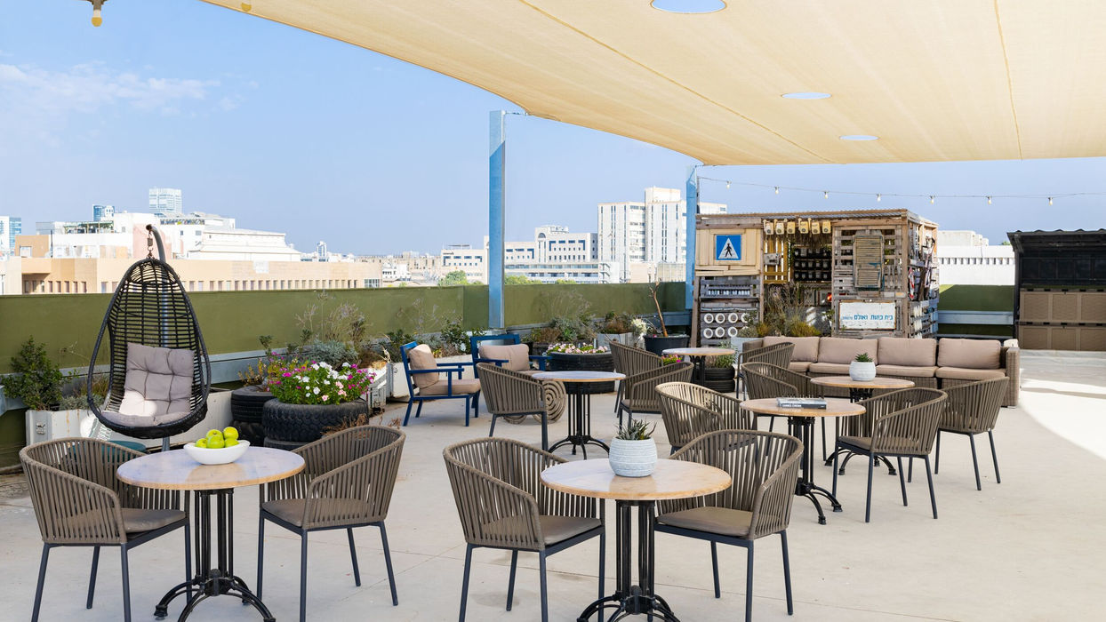 הגג ב-WeWork הזרם, לאירועים עסקיים באוויר הפתוח.