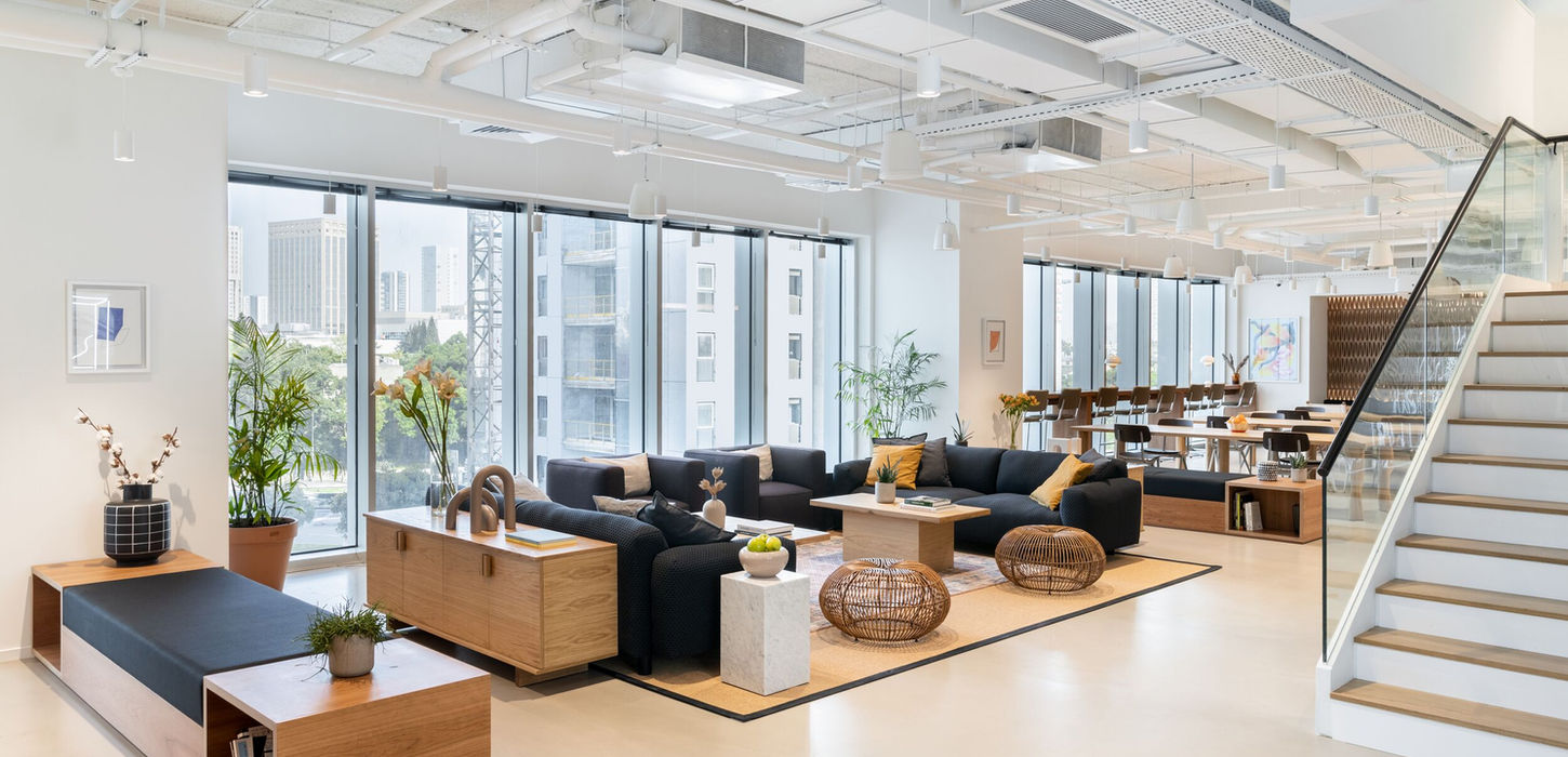 לאונג׳ ב-WeWork עזריאלי טאון