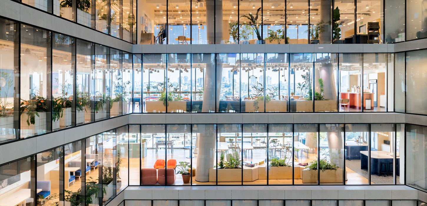 מבט פנימי על קומות WeWork תוה״א
